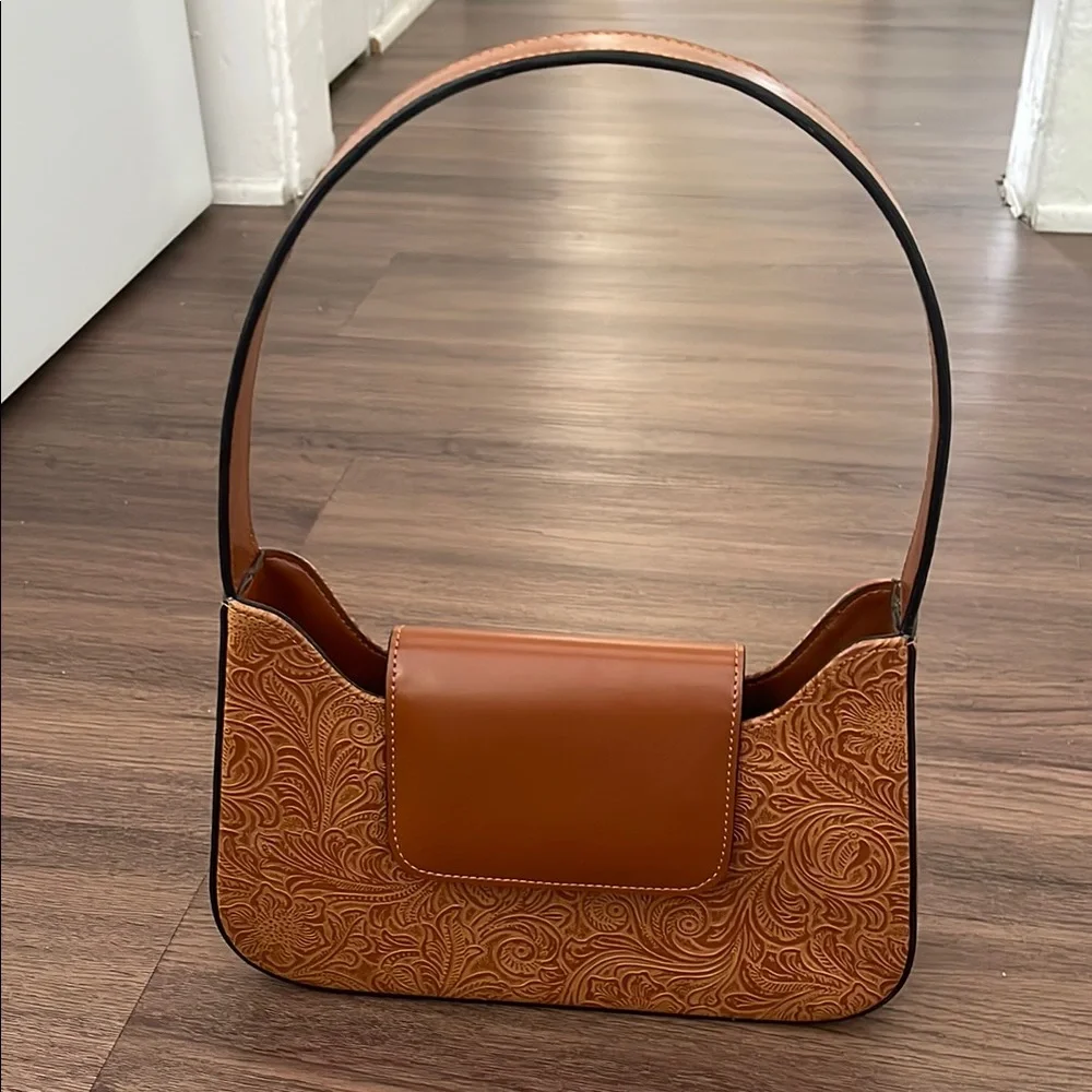 Artisan Aesthetic Embossed Leather Shoulder Women Bag NWT